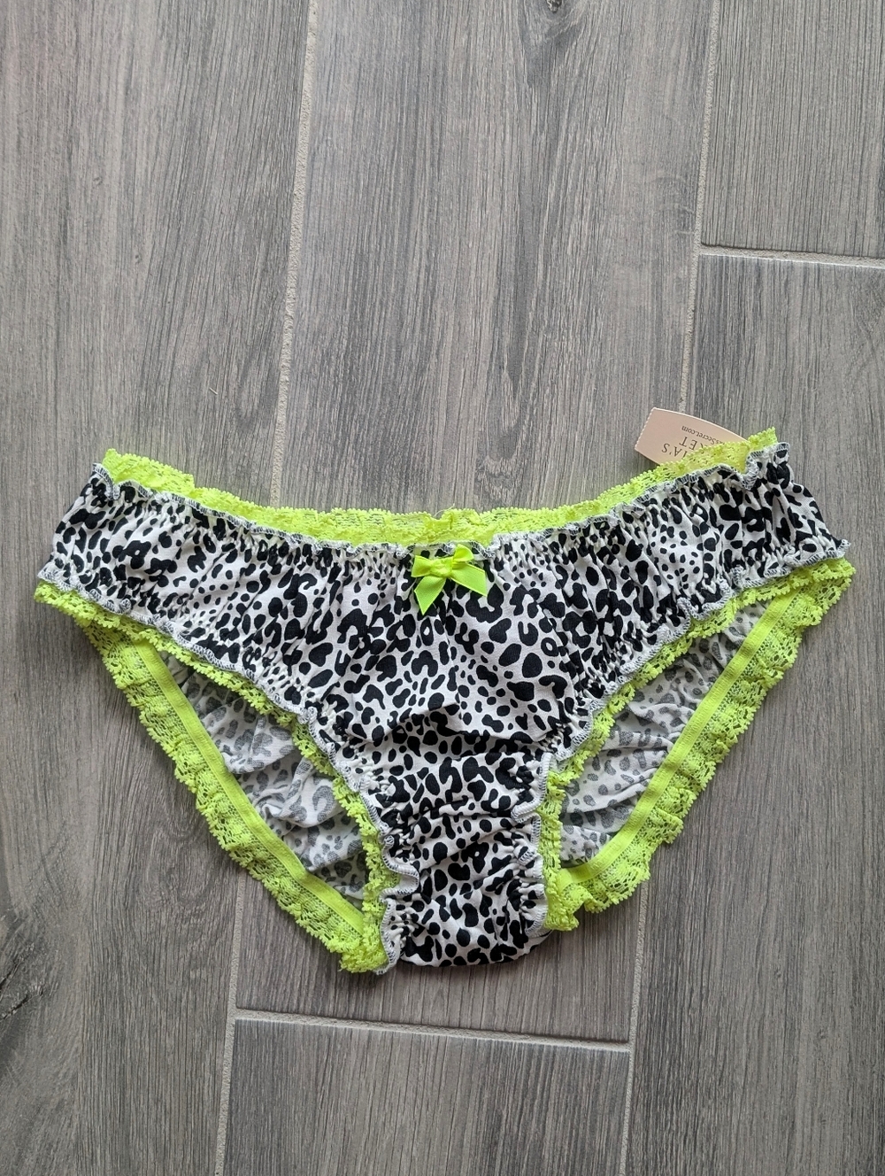 NWT RARE Victoria's Secret Leopard Yellow Lace Ruffle Bloomer Bikini Panty SMALL